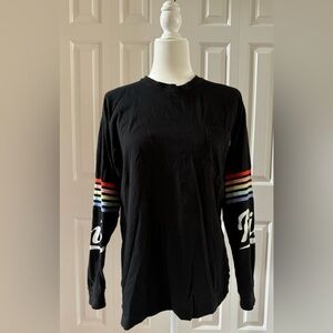 PINK Victoria’s Secret long sleeve pocket shirt